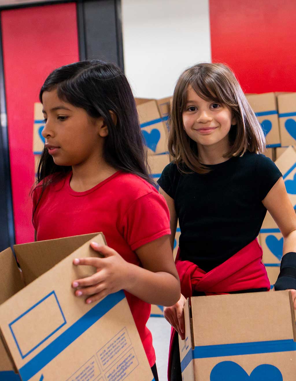 Volunteer at Children's Hunger Fund in Los Angeles