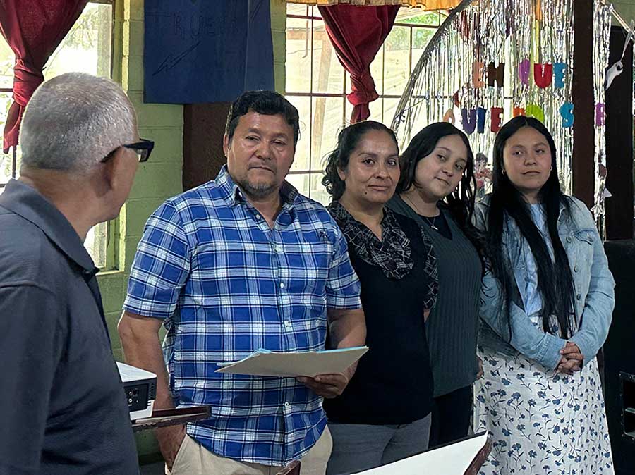 Pastor Nelson serves in a rural community in Huehuetenango, Guatemala. While building a church for the community, children from the surrounding area were among the first to gather there. Through those relationships, Nelson learned that many children weren’t attending school.